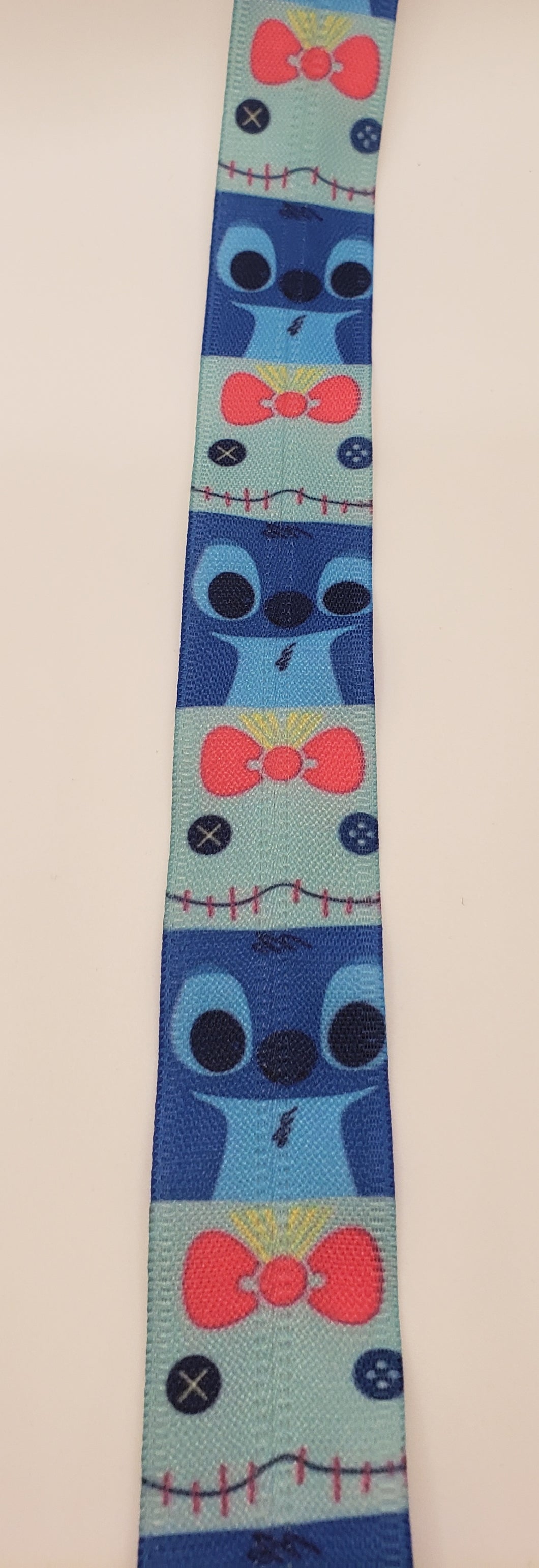 RTS  -  #5 Reverse Zipper Tape - Experiment 1